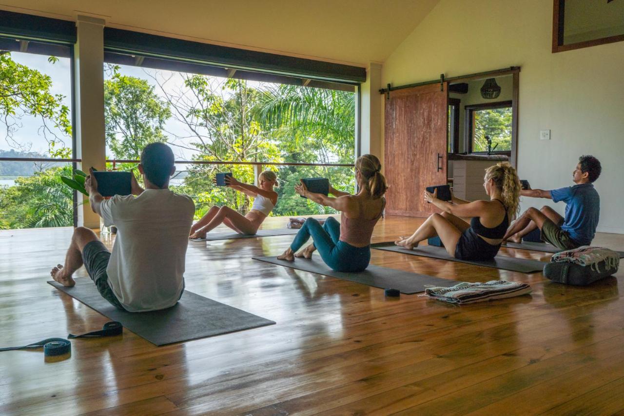 Roam Yoga & Wellness Lodge Bocas del Toro Extérieur photo